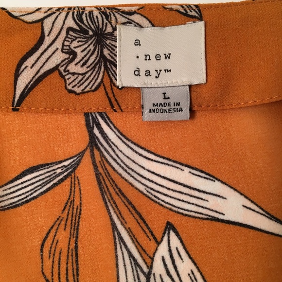 A NEW DAY Floral Print Top - Picture 2 of 7